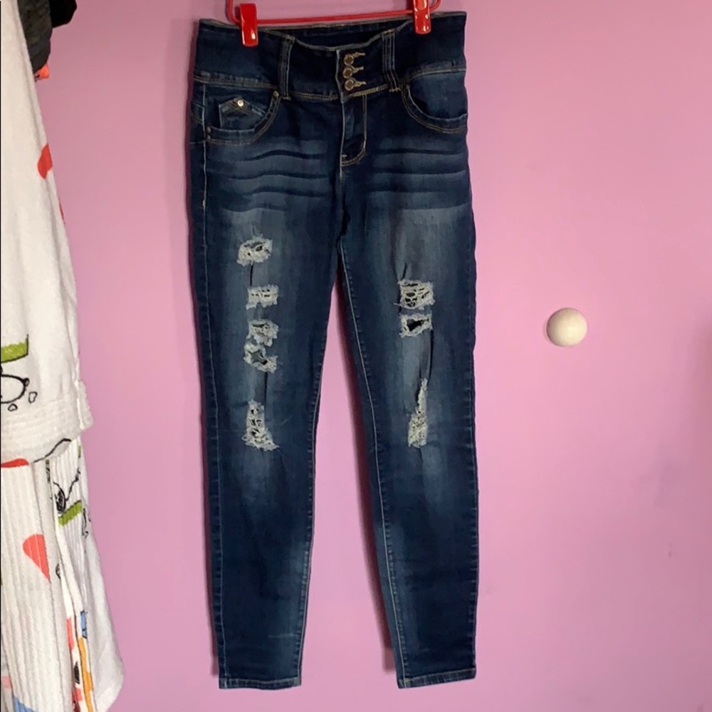 Mid rise ripped jeans